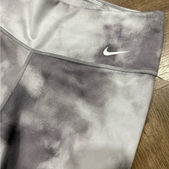 Nike Dri-FIT Gray Bike Shorts - Picture 2 of 5